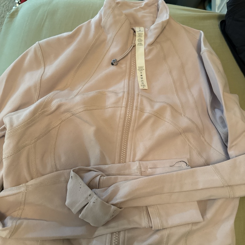 Lululemon define